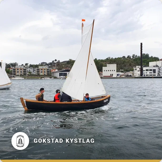 Gokstad Kystlag: young people sailing a small wooden boat